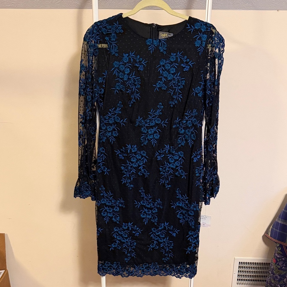 Taylor black lace and blue embroidered long sleeve dress - size 6